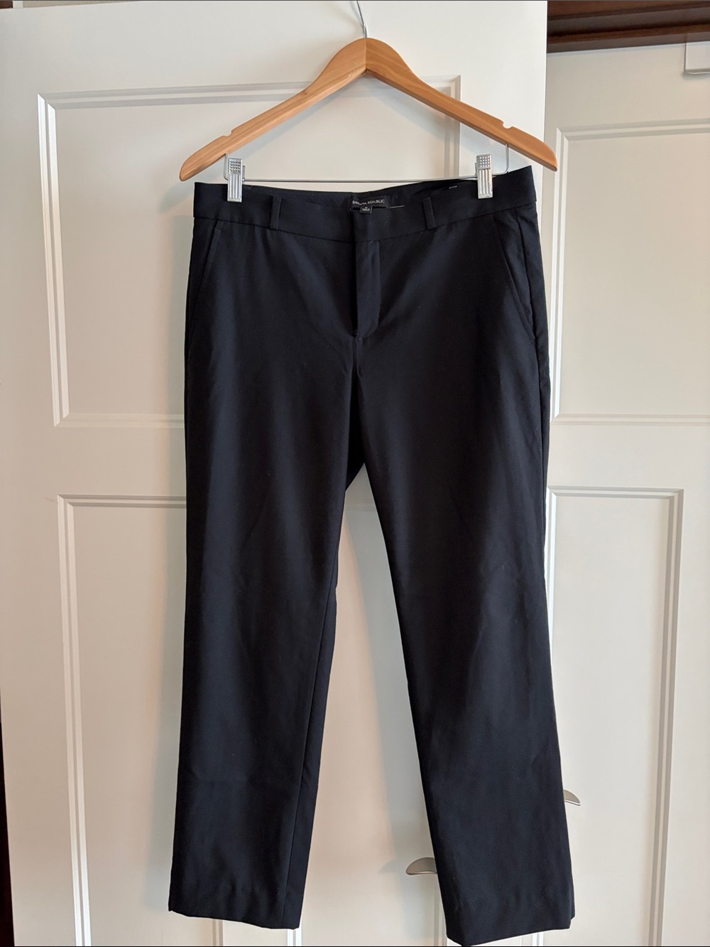Banana Republic Women’s Ryan Black Dress Trousers